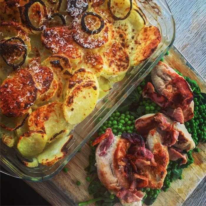 Картофельная запеканка с курицей