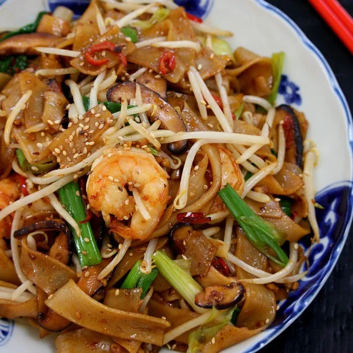 Chow Fun Noodles with Shrimp