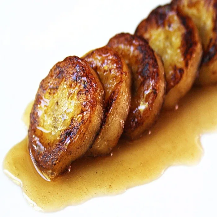 Banaan den Fornu (Aruban Baked Banana)